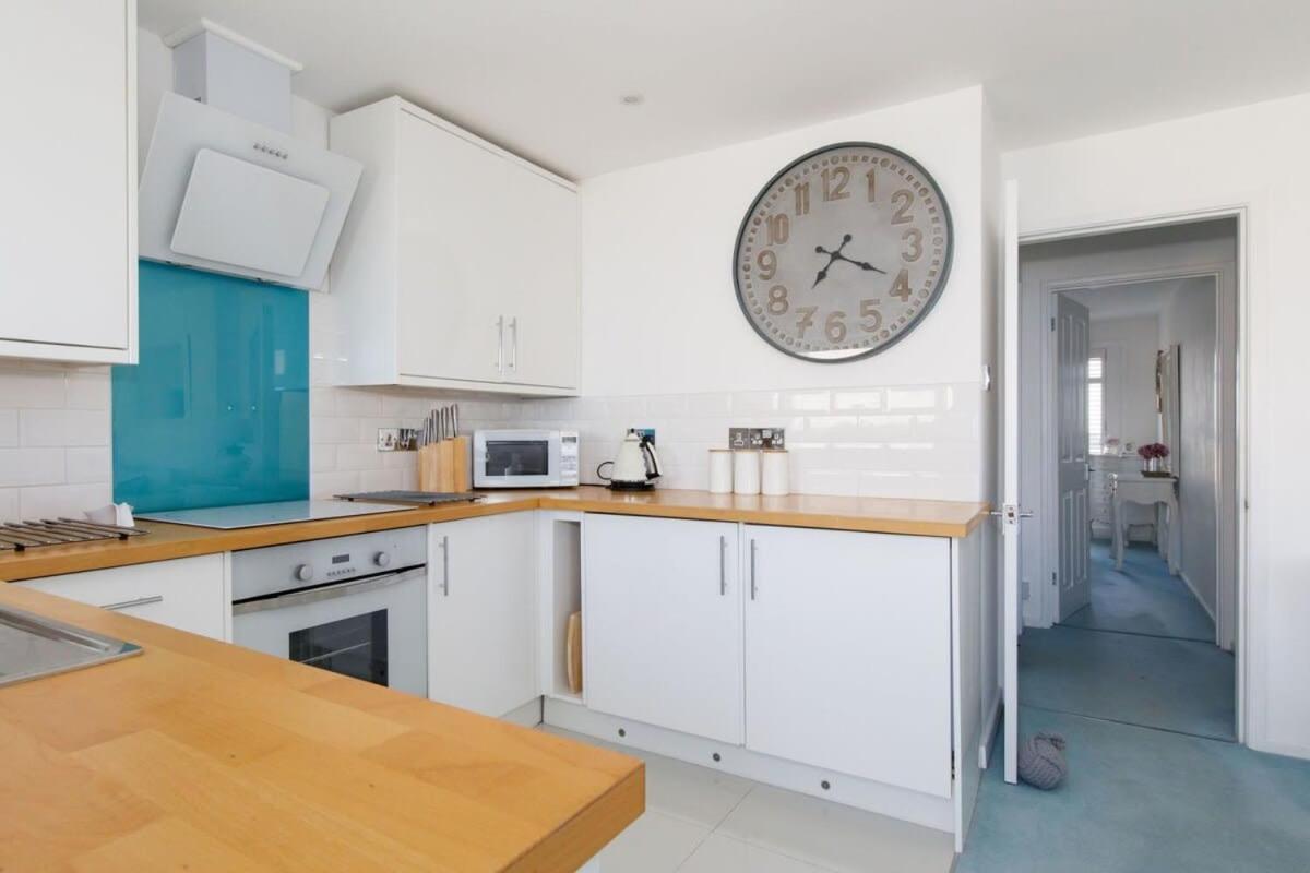 Two Bed Seafront Escape In East Wittering Daire Dış mekan fotoğraf