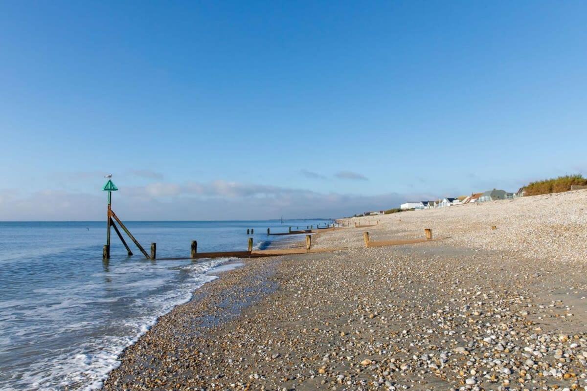 Two Bed Seafront Escape In East Wittering Daire Dış mekan fotoğraf